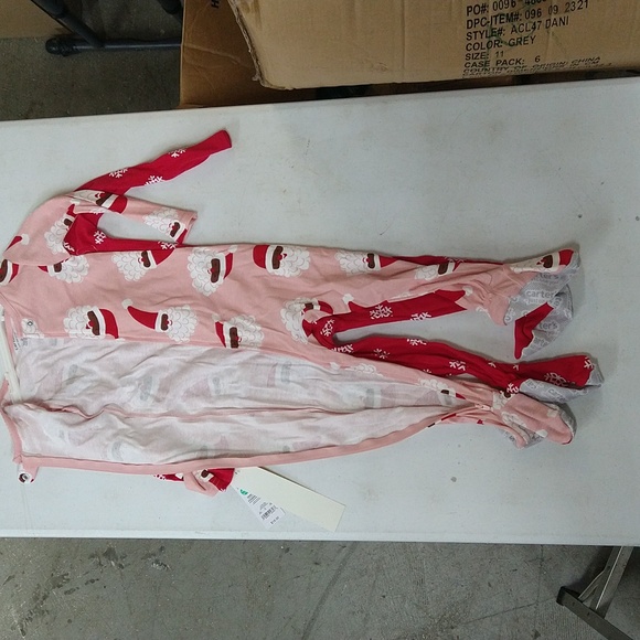 NEW! Toddler Christmas Snowflake Reindeer / Santa Footed Pajama Set - Carter's - Picture 4 of 14